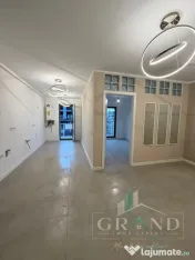 Apartament 3 camere de vanzare , Eroilor, Floresti.