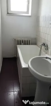 Dristor etaj 8 decomandat 