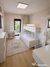 Apartament cu 3 camere, 70mp, terasa, parcare , zona Borhanc 