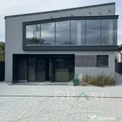DE ÎNCHIRIAT–Spațiu Comercial/Birouri/Clinică–162 mp 
