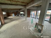 DE ÎNCHIRIAT–Spațiu Comercial/Birouri/Clinică–162 mp 