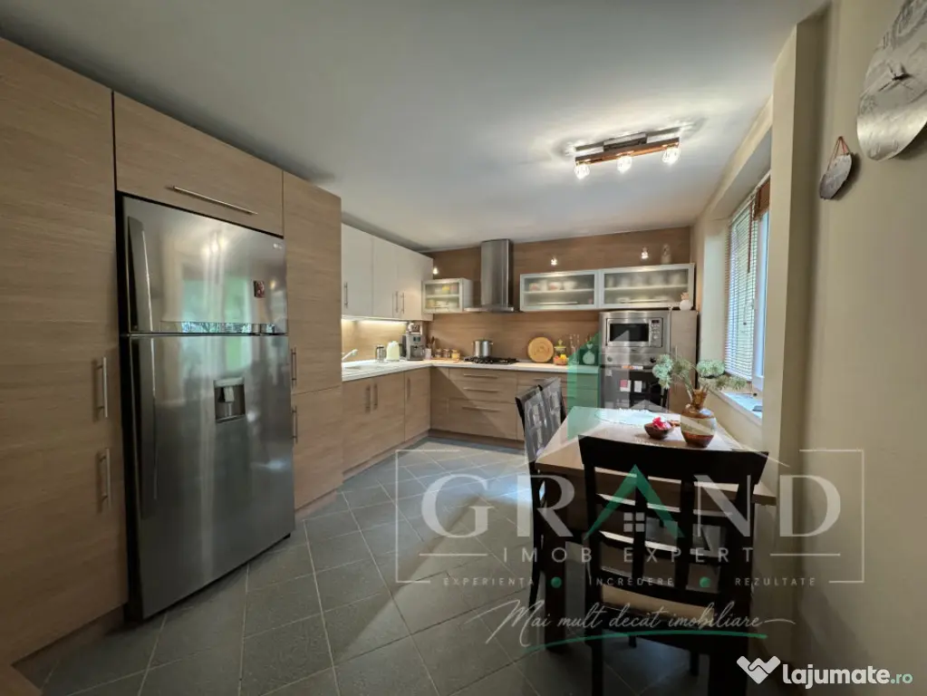 Casă cochetă cu grădină superbă și garaj | 624 mp tere - Cluj-Napoca (Cluj)