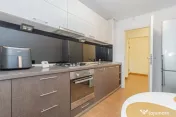 Apartament 3 camere de închiriat – Faleza Nord, Constanț 