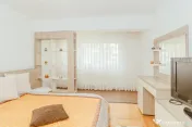 Apartament 3 camere de închiriat – Faleza Nord, Constanț 