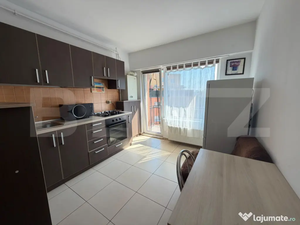 Apartament 2 camere, 38 mp, priveliste frumoasa, zona Edgar