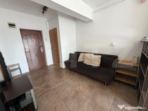 Apartament 2 camere, 38 mp, priveliste frumoasa, zona Edgar