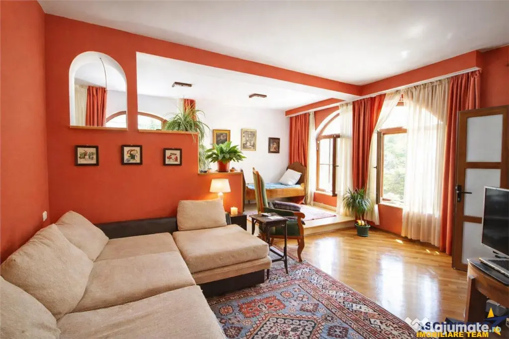 Rezidenta cu personalitate, pe 120 mp, Centrul Istoric, Bra - Brasov (Brasov)
