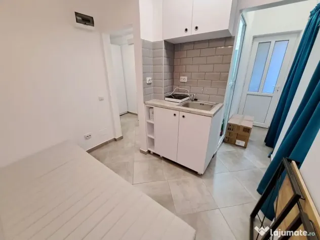 Garsoniera 12,50 mp - Universitate - Bucuresti (Bucuresti-Ilfov)
