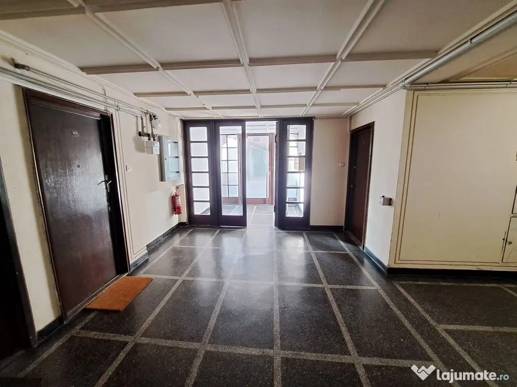 Garsoniera 12,50 mp - Universitate - Bucuresti (Bucuresti-Ilfov)