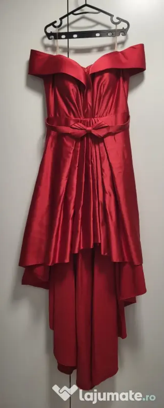 Rochie eleganta roșie