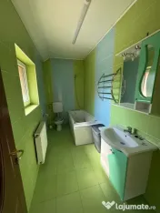 Vila eleganta si spatioasa in Andrei Muresanu-cu 2 locuri de parcare 