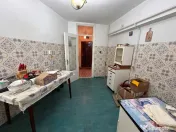 - Etaj 2 - Apartament 3 camere 96mp, zona Calarasilor. 