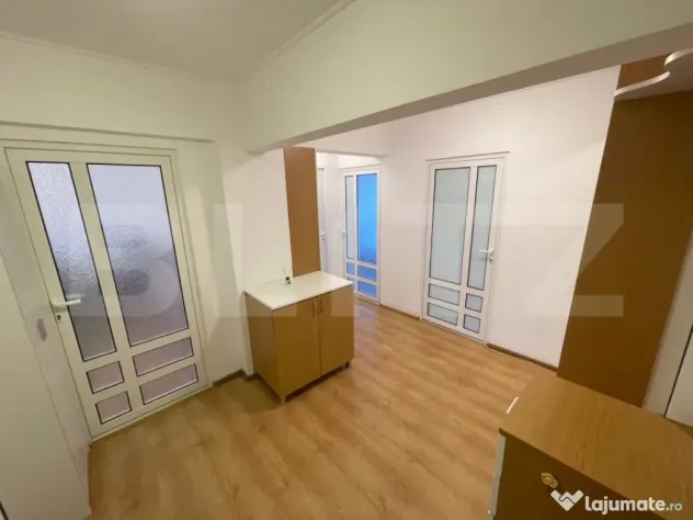 APARTAMENT 3 CAMERE DECOMANDAT | PIAȚA DECEBAL - Oradea (Bihor)