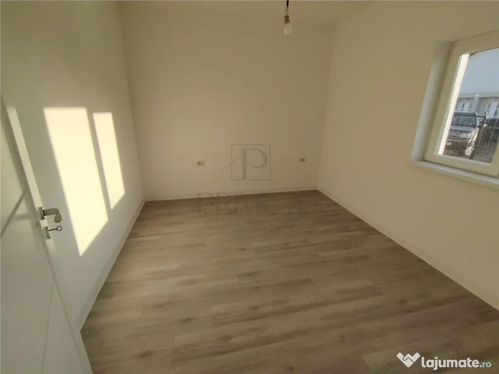 Casa individuala - spatii generoase- zona foarte buna - carp - Mosnita Noua (Timis)