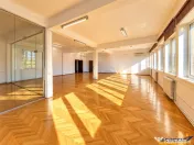 Spatiu birouri, cu 3 locuri parcare, Central, Brasov 