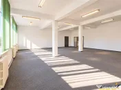 Spatiu birouri, cu 3 locuri parcare, Central, Brasov 