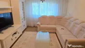 Inchiriez apartament 3 camere decomandat in Deva, I. Creanga, parter