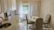 Inchiriez apartament 3 camere decomandat in Deva, I. Creanga, parter