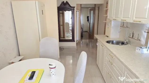 Inchiriez apartament 3 camere decomandat in Deva, I. Creanga, parter - Deva (Hunedoara)