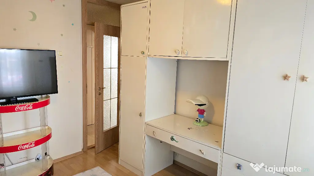 Inchiriez apartament 3 camere decomandat in Deva, I. Creanga, parter - Deva (Hunedoara)
