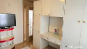 Inchiriez apartament 3 camere decomandat in Deva, I. Creanga, parter