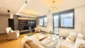 DUPLEX SPATIOS/5 CAMERE/4 BALCOANE/ 2 GARAJE/ HERASTRAU 