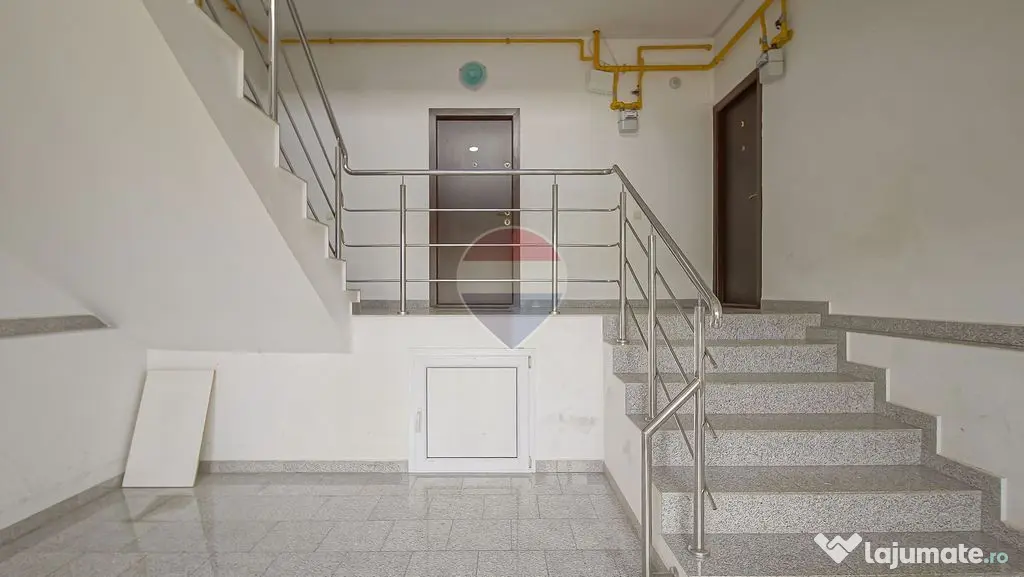 DE VANZARE | 3 CAMERE | CRISTIAN | 72 MP | LOC PARCARE | - Cristian (Brasov)