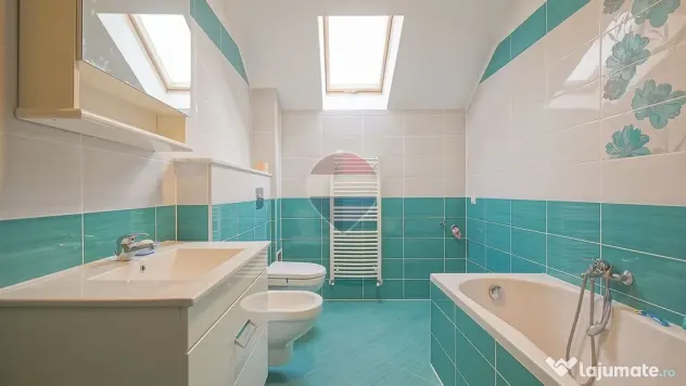 DE VANZARE | 3 CAMERE | CRISTIAN | 72 MP | LOC PARCARE | - Cristian (Brasov)