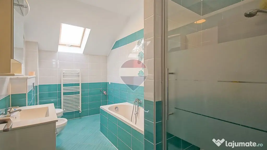 DE VANZARE | 3 CAMERE | CRISTIAN | 72 MP | LOC PARCARE | - Cristian (Brasov)