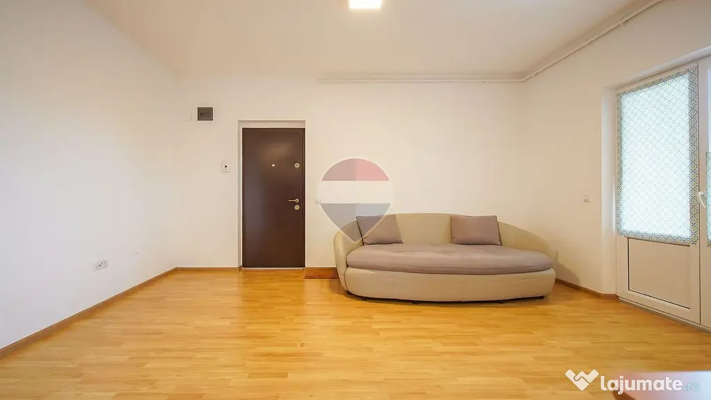 DE VANZARE | 3 CAMERE | CRISTIAN | 72 MP | LOC PARCARE | - Cristian (Brasov)