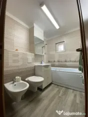 Apartament cu 3 camere decomandate, terasa, zona Recuperare