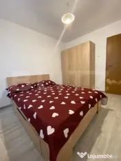 Apartament cu 3 camere decomandate, terasa, zona Recuperare