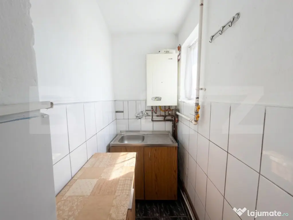Apartament 2 camere , 34 mp , zona Gheorghe Barboi - Targu Jiu (Gorj)