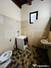 Casa de inchiriat pentru muncitori , 5 camere , 130 mp , 450 