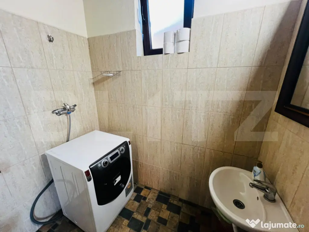 Casa de inchiriat pentru muncitori , 5 camere , 130 mp , 450 - Madaras (Mures)