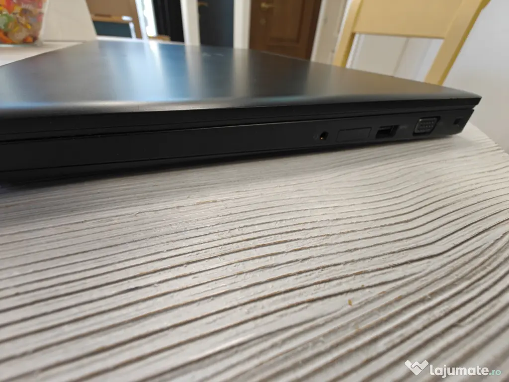 Laptop Dell Latitude 5590, i5 7300U, 16 GB DDR4, 512 GB SSD M.2 NVMe, Wi-Fi