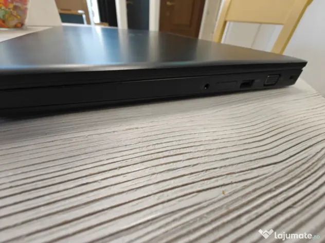 Laptop Dell Latitude 5590, i5 7300U, 16 GB DDR4, 512 GB SSD M.2 NVMe, Wi-Fi