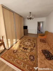 Apartament cu 2 camere, mobilat, balcon închis și spațiu 