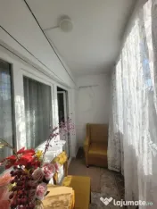Apartament cu 2 camere, mobilat, balcon închis și spațiu 