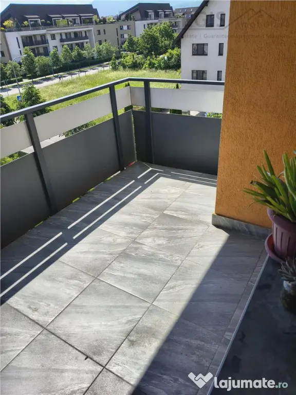 Apartament 3 Camere | Tractorul | Parcare Subterana - Brasov (Brasov)