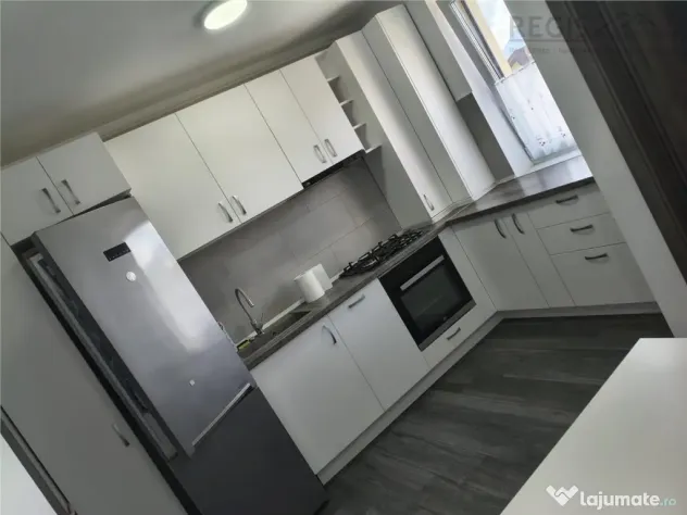 Apartament 3 Camere | Tractorul | Parcare Subterana - Brasov (Brasov)
