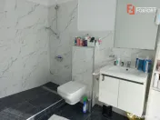 Casa individuala cu 5 camere, garaj si teren de 772 mp - zon 