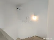 Duplex despartit prin garaj - teren 400 mp 5 camere - 