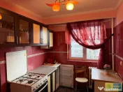 Km 4-5, de vanzare apartament decomandat, 3 camere, mobilat 