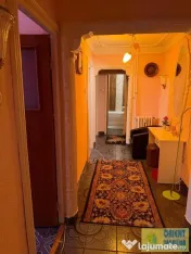 Km 4-5, de vanzare apartament decomandat, 3 camere, mobilat 