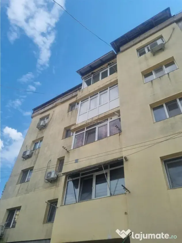 Apartament 3 cam,72 mp , doua bai zona PECO - Alexandria (Teleorman)