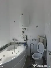 Spatiu renovat modern ideal salon de infrumusetare, birouri 