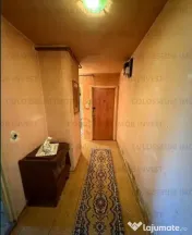 De renovat - Apart. 3 camere, 2 bai, decomndat, etaj 1/4, Tractorul! 