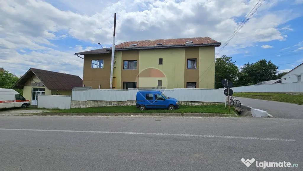Casă / Vilă cu 900 teren intravilan, Salcea, Suceava - Salcea (Suceava)