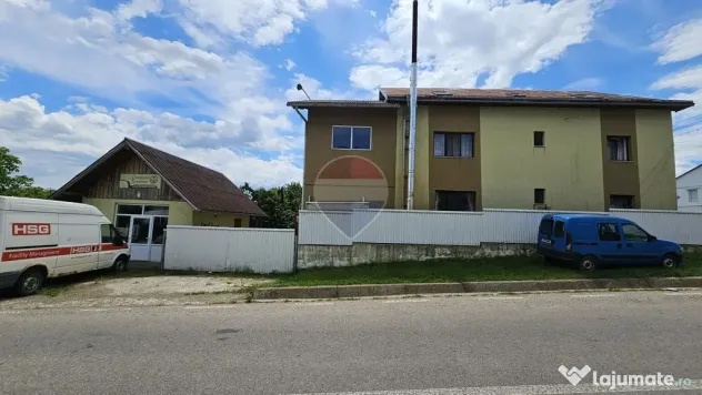 Casă / Vilă cu 900 teren intravilan, Salcea, Suceava - Salcea (Suceava)